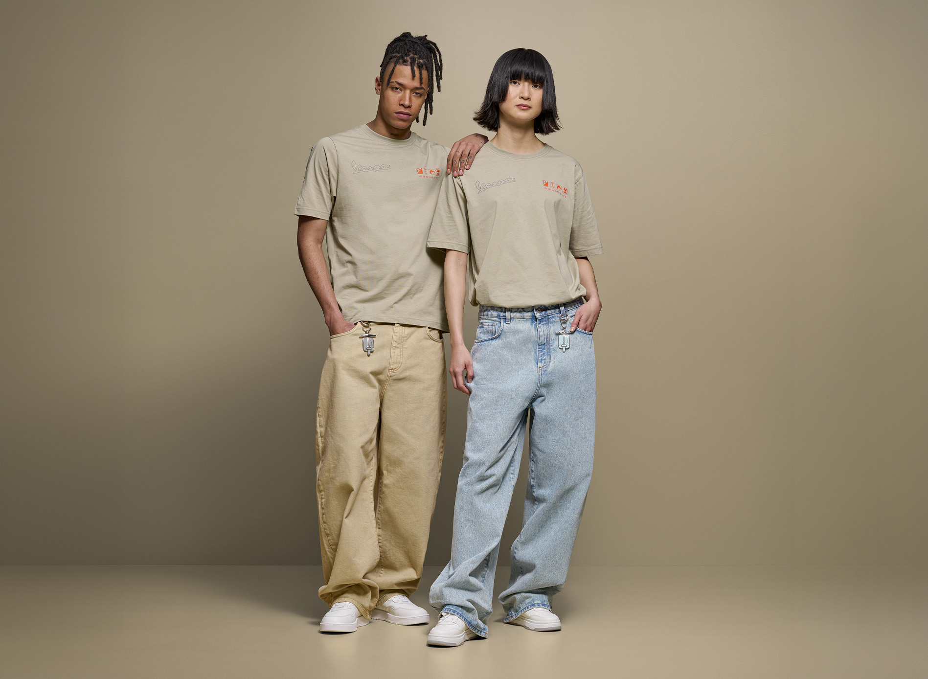 Vespa T-shirt Nomad beige DEC collectie