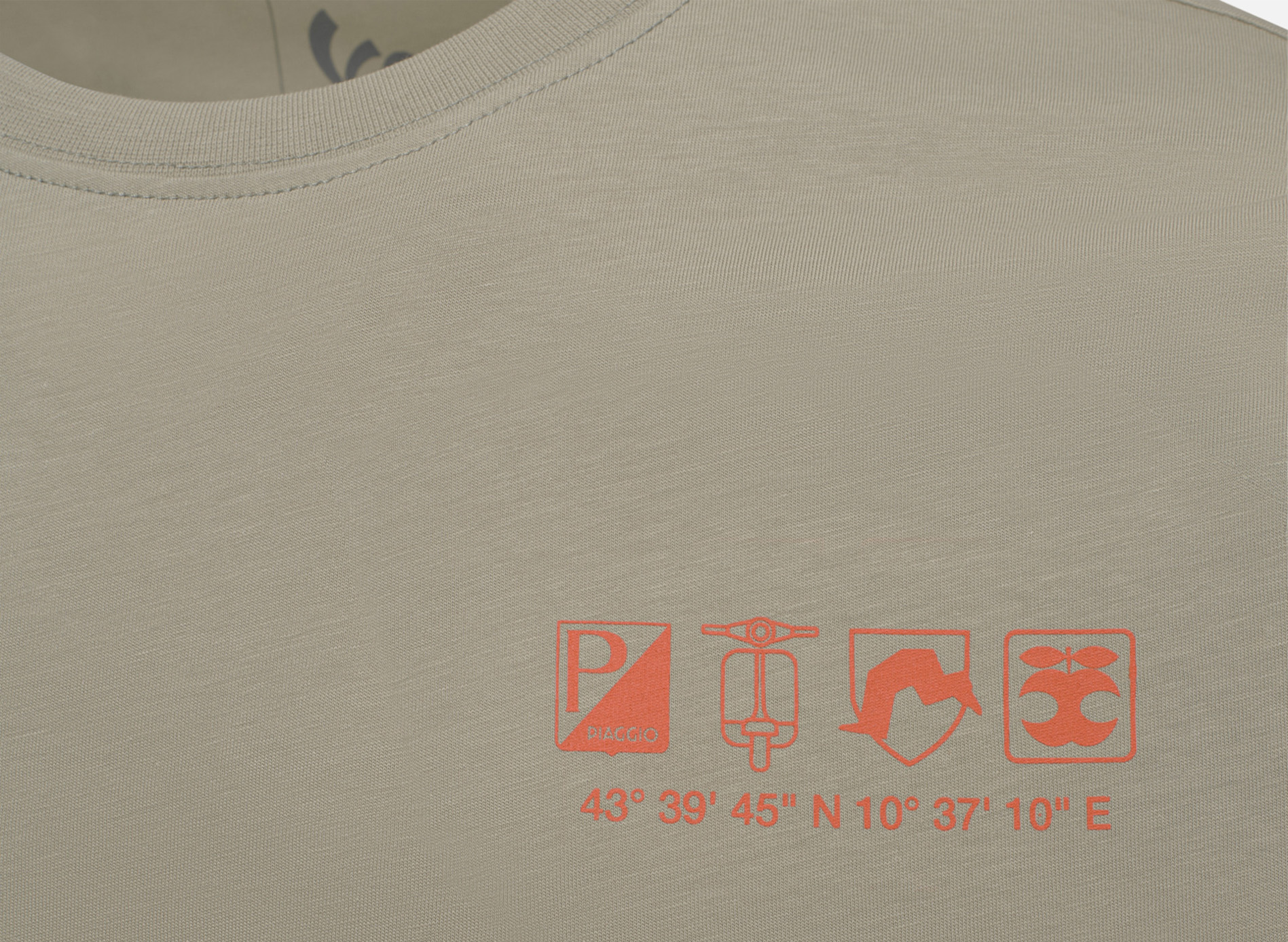 Vespa T-shirt Nomad beige DEC collectie