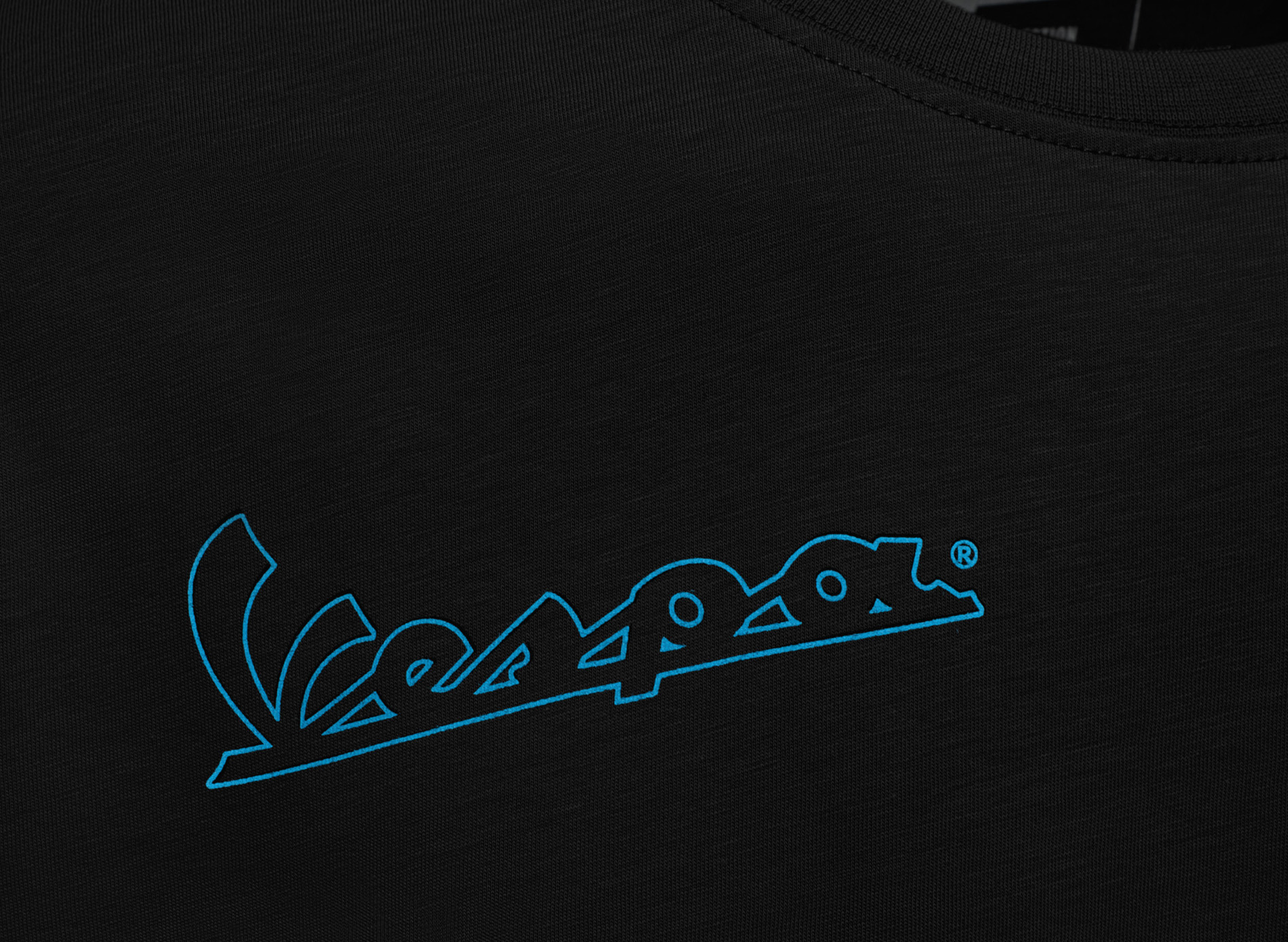 Vespa T-shirt zwart DEC collectie